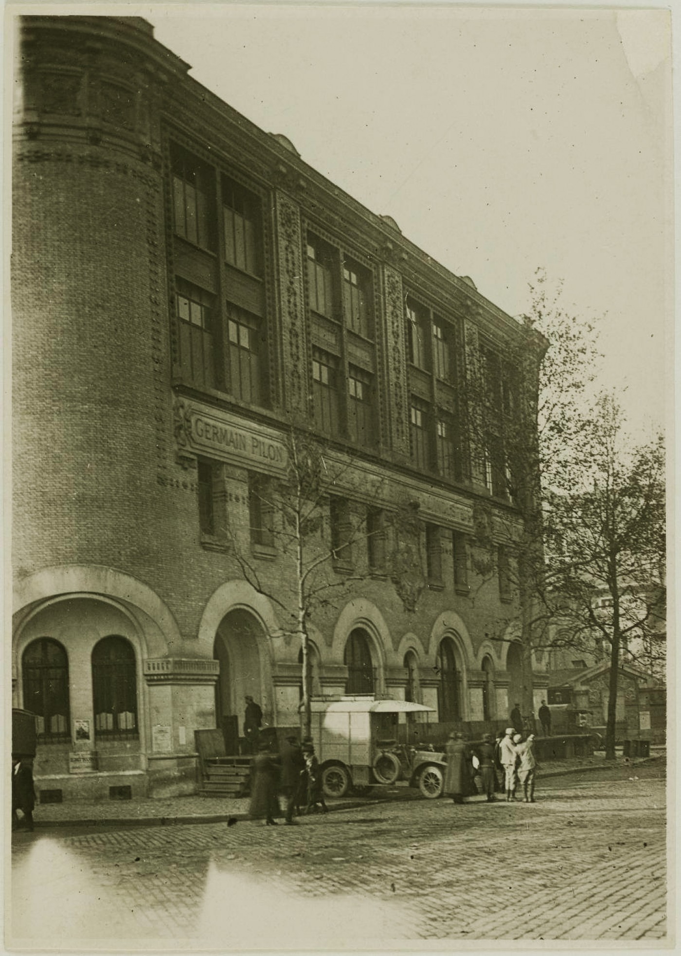 École municipale des arts appliqués à l'industrie, 1918 ©  Préfecture de Police / BHVP / Roger-Viollet