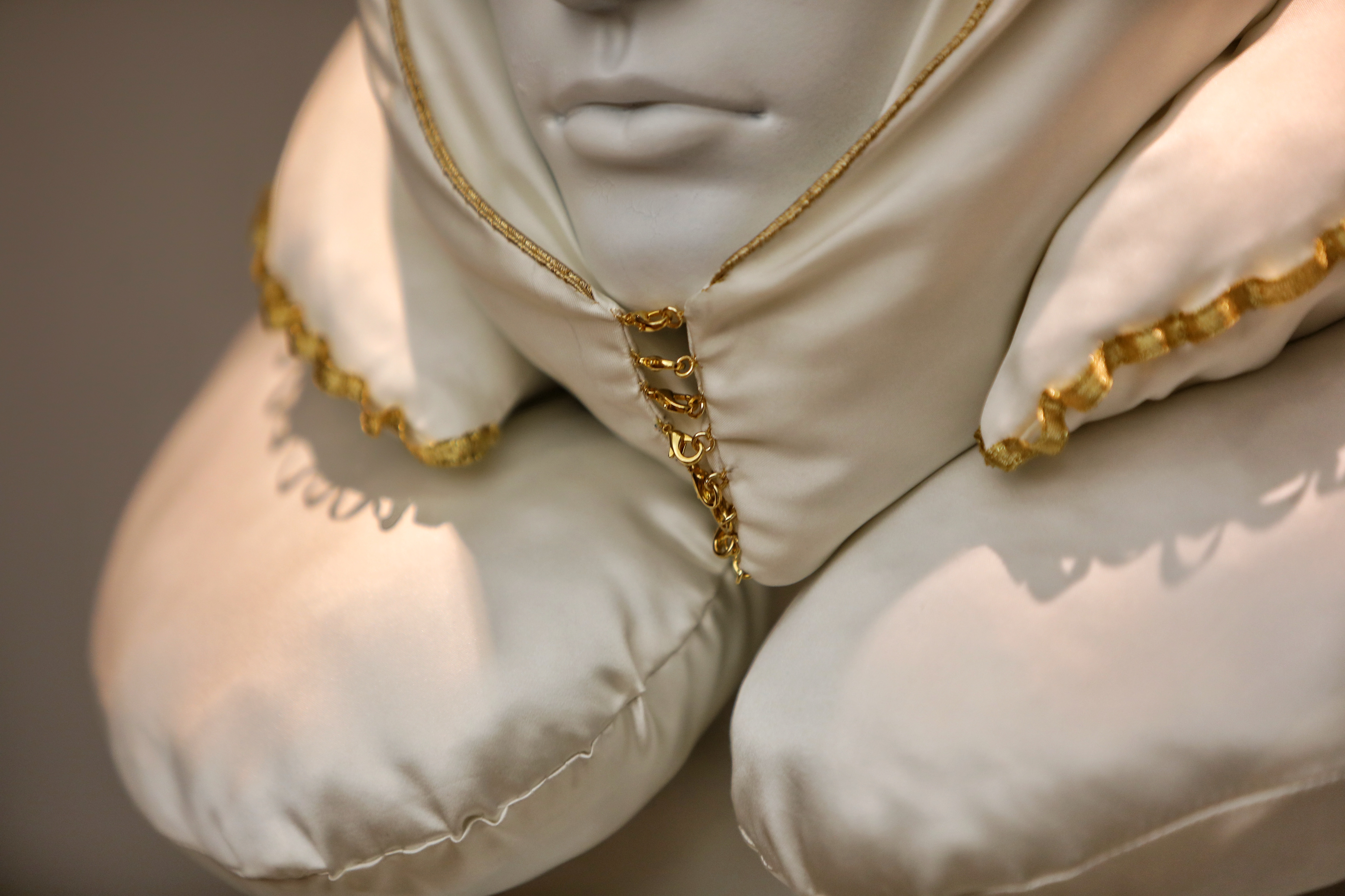 Exposition - Camille Couton - « Cravates » 3 © Pierre Holley.jpg