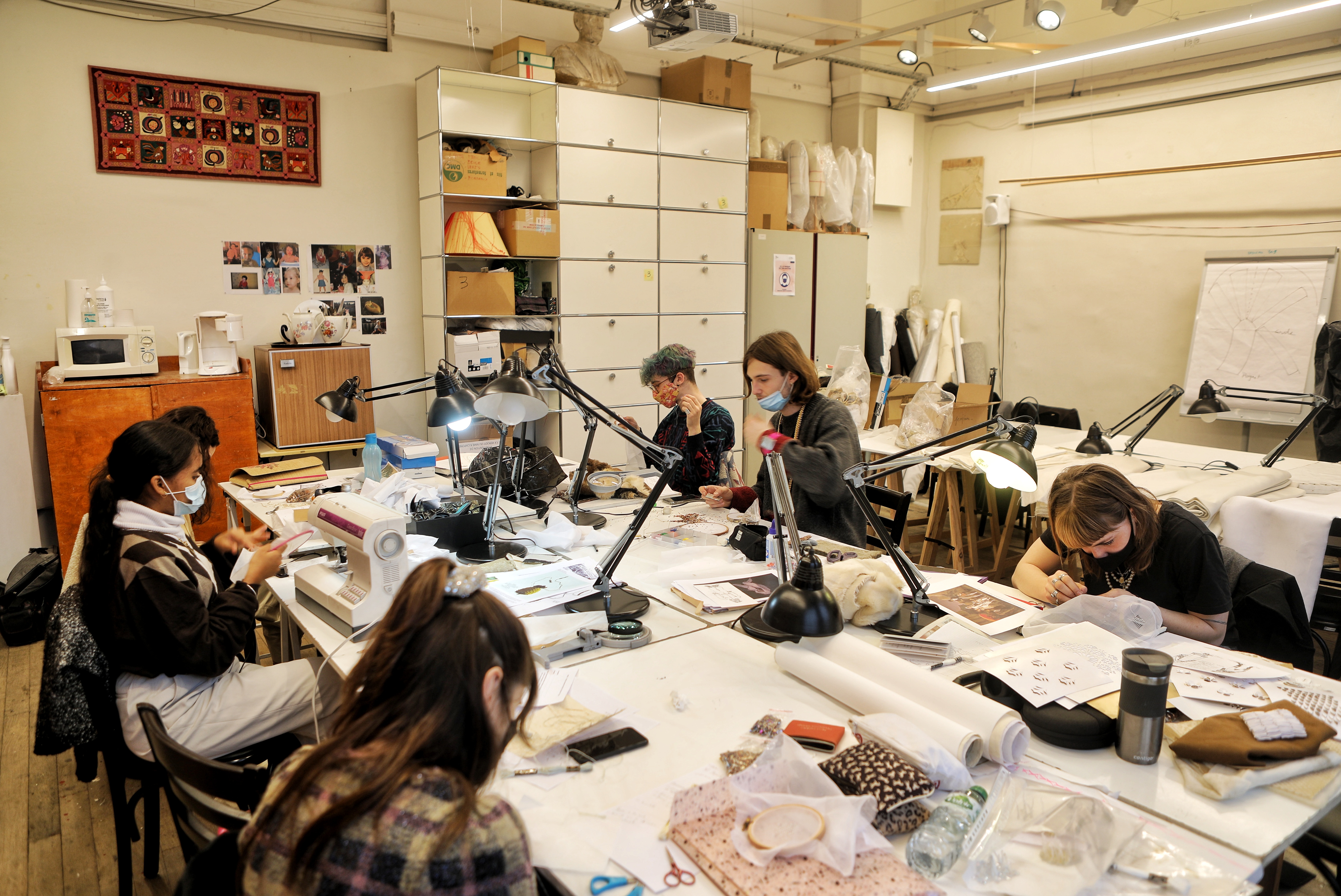 École Duperré - Atelier broderie 3 © Pierre Holley.jpg